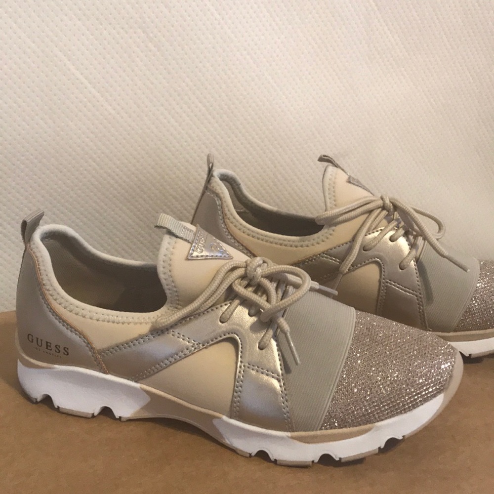 Sales only for today 🛑 Guess shoes 👟
